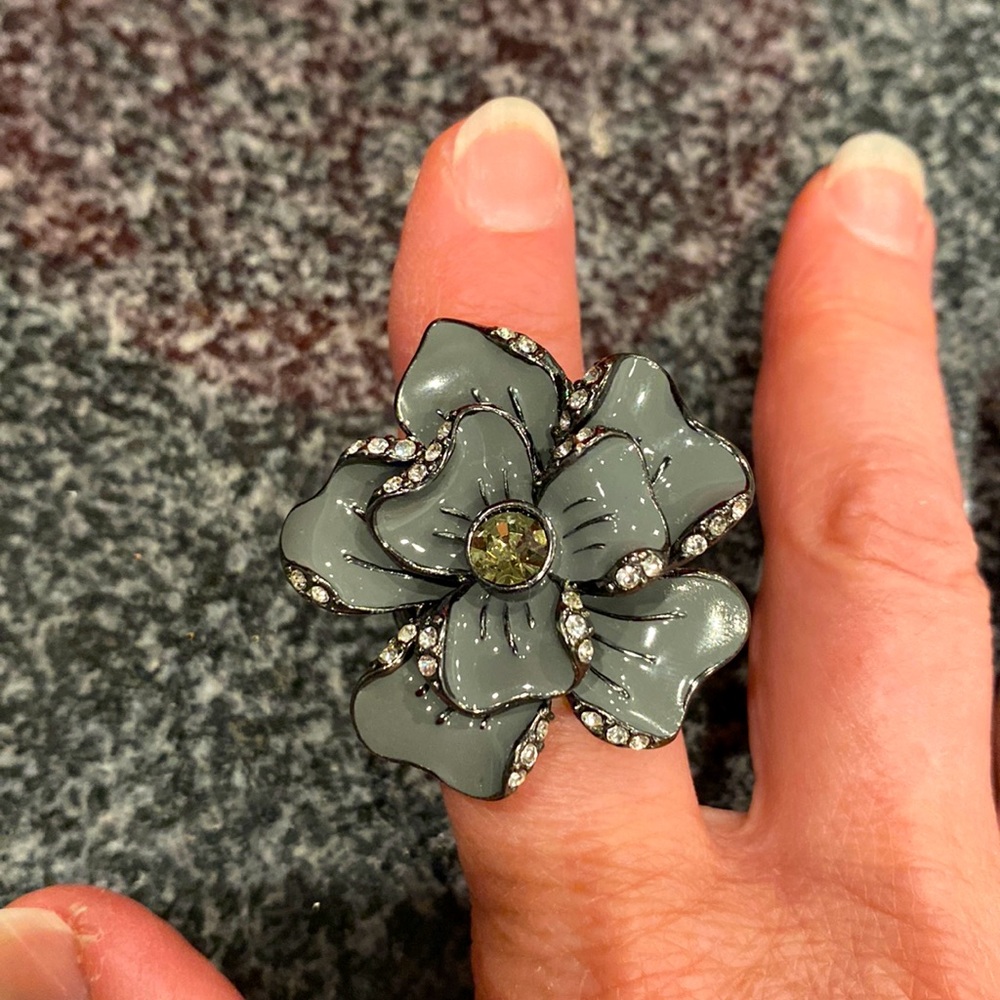 Women’s ring